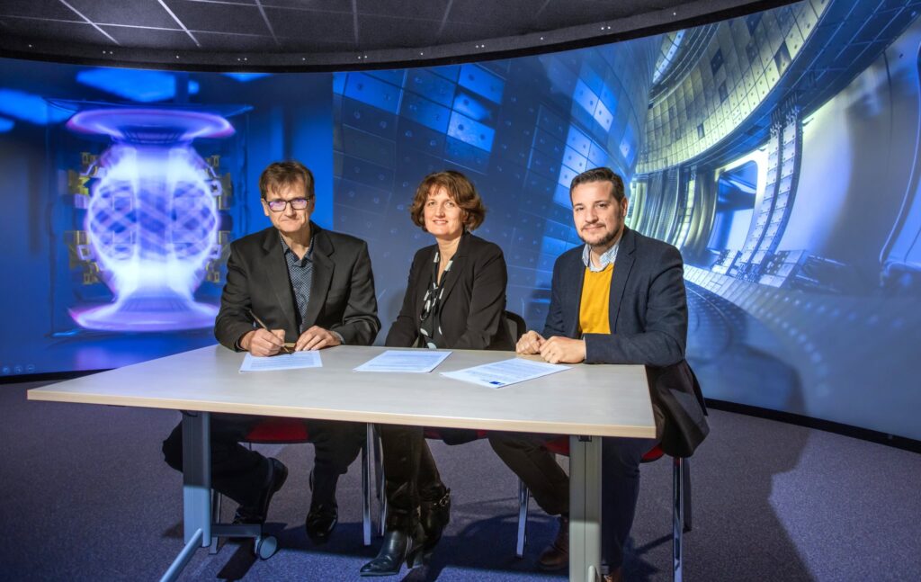 Rob Akers (UKAEA), Vassil Alexandrov (STFC Hartree Centre) and Juan Bernabe-Moreno (IBM) at signing of partnership agreement for fusion collaboration