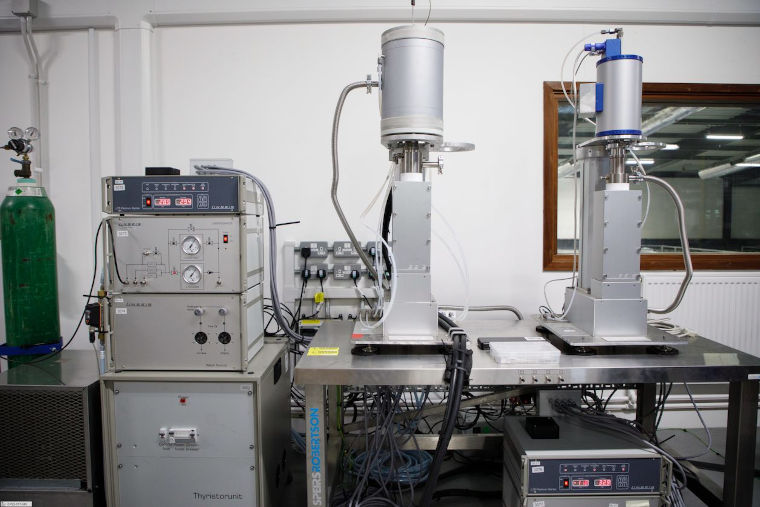 The laboratory with the dilatometer set up.