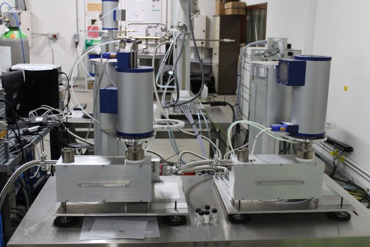 Thermal Analyser equipment in the laboratory.