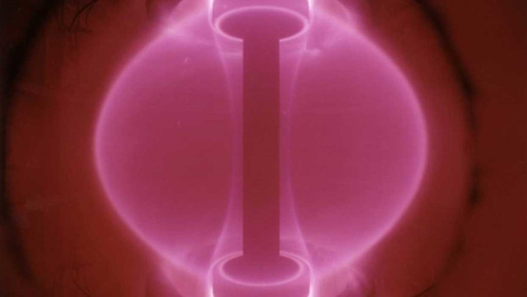Plasma in START tokamak at Culham.