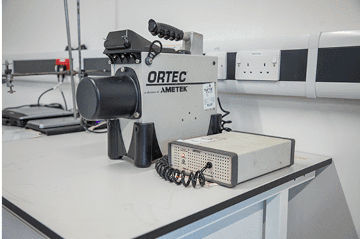 HIVE's Trans-SPEC Portable HPGe system.