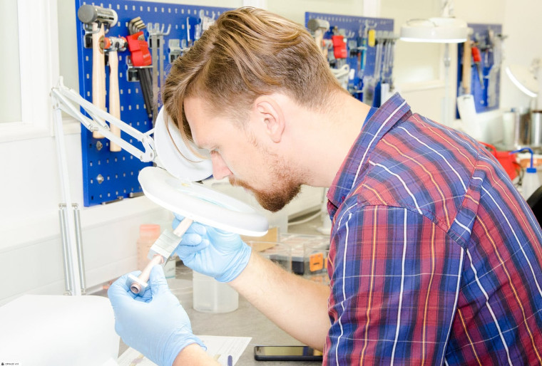 A specialist working in the Special Techniques Group facility at UKAEA.